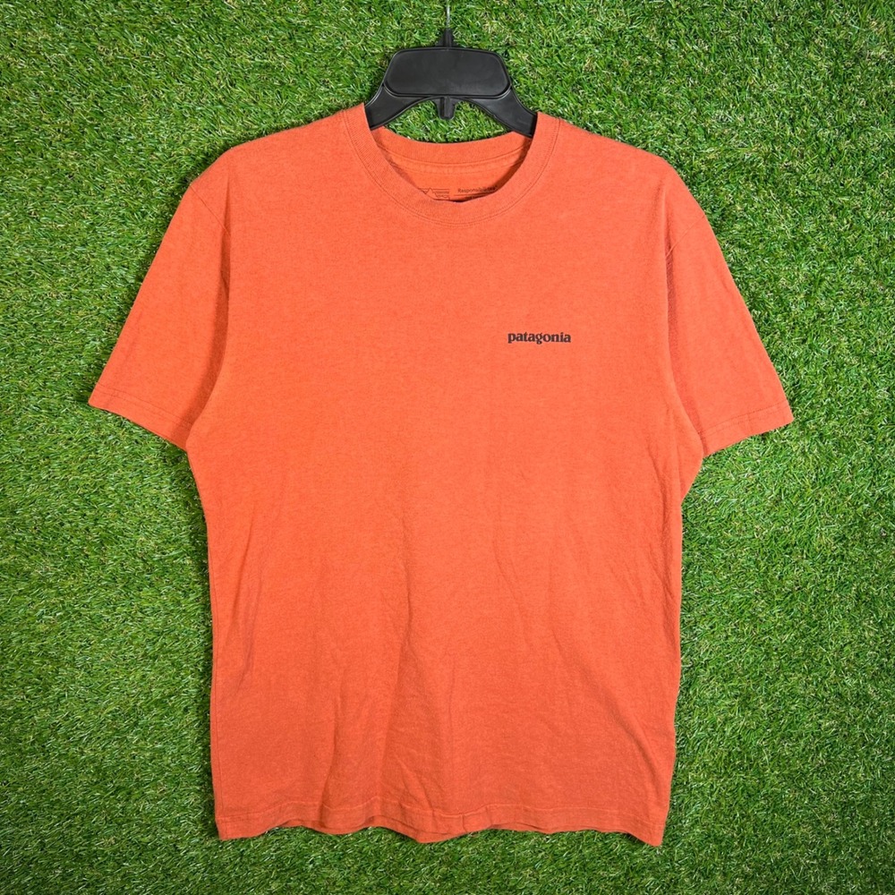 Patagonia Responsibili-Tee P-6‎ Logo Graphic T-Shirt Orange Mens Small